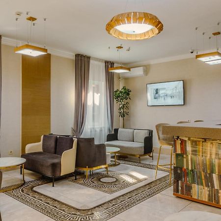 Infinity Plaza Hotel Atyraū Exteriér fotografie